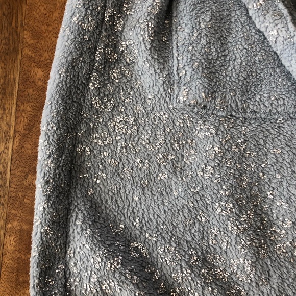 Girls Robe - Picture 4 of 5